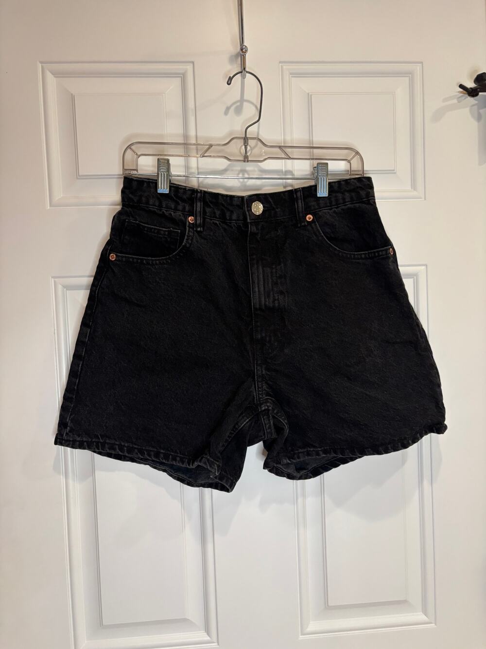 Black Zara High-Rise Mom Fit Denim Shorts – Size 8